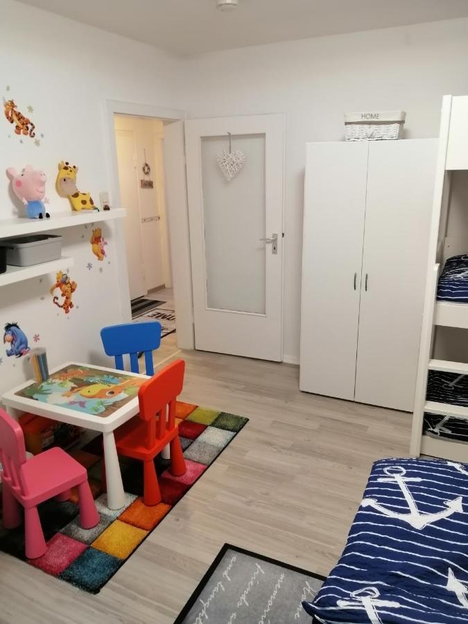 Familien Fewo Wohnung 1 Mit Kinder Spielecke Erdgeschoss An Der Muhle Am Wochenmarkt Bremerhaven Eksteriør bilde